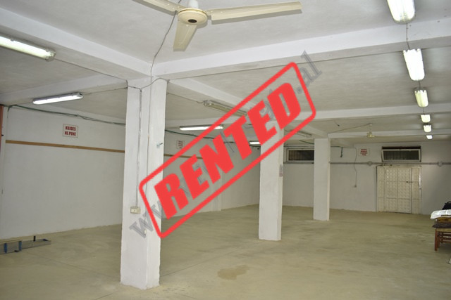 Warehouse for rent on Benjamin Kruta Street in Tirana.

The warehouse is located on the first floo